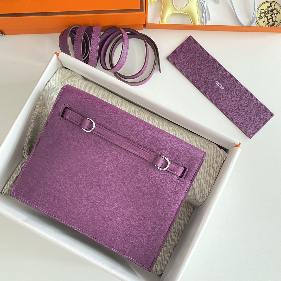 Hermes Kelly Danse Evercolor Bag In Purple Color